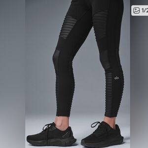 ALO Yoga Black Ribbed Leggings